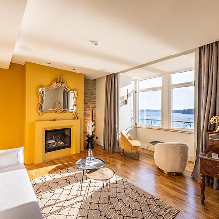 Restaurant Hotel Didier Meril Дінар Екстер'єр фото