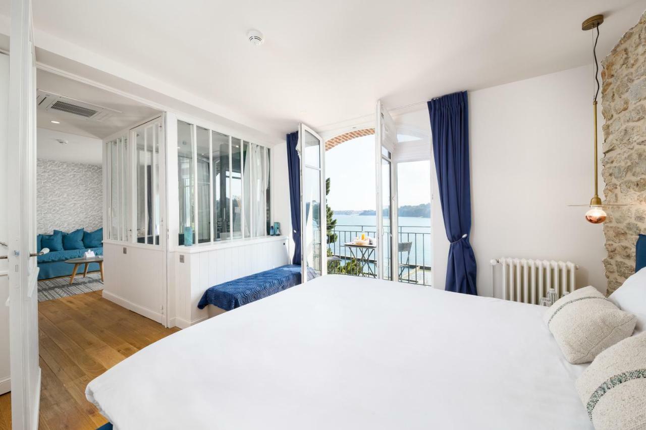 Restaurant Hotel Didier Meril Дінар Екстер'єр фото