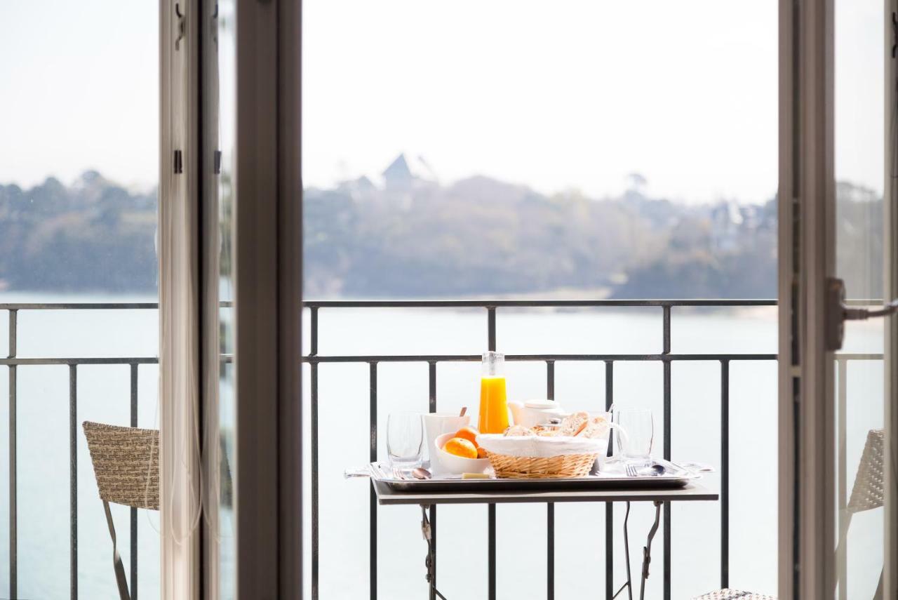 Restaurant Hotel Didier Meril Дінар Екстер'єр фото